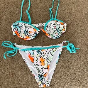 Super cute Princess Polly underwire bikini